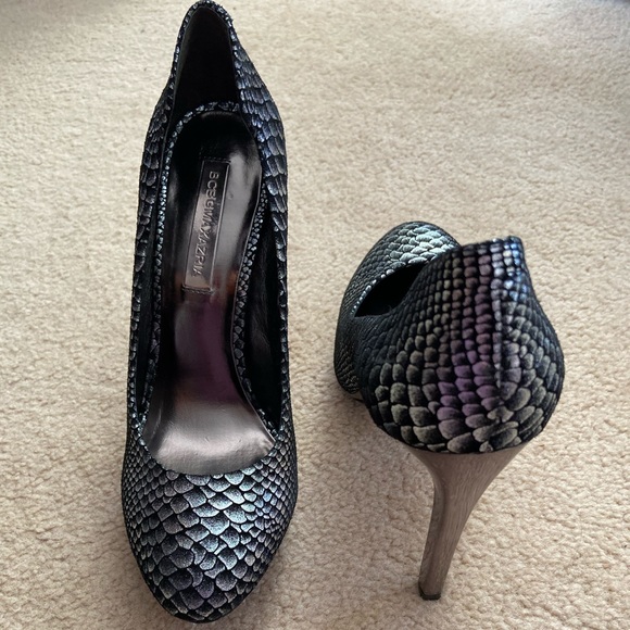 BCBGMaxAzria MA-Willoe Python Glimmer Platforms - Picture 8 of 8